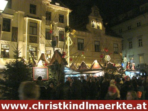Weihnachtsmarkt am Glockenspielplatz in Graz